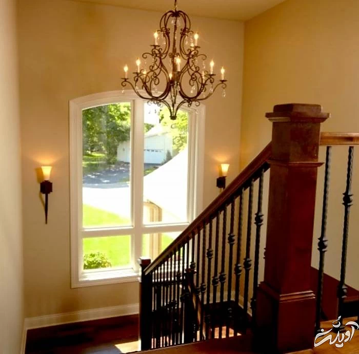 دکوراسیون و نورپردازی خانه با لوستر لوستر راهرو